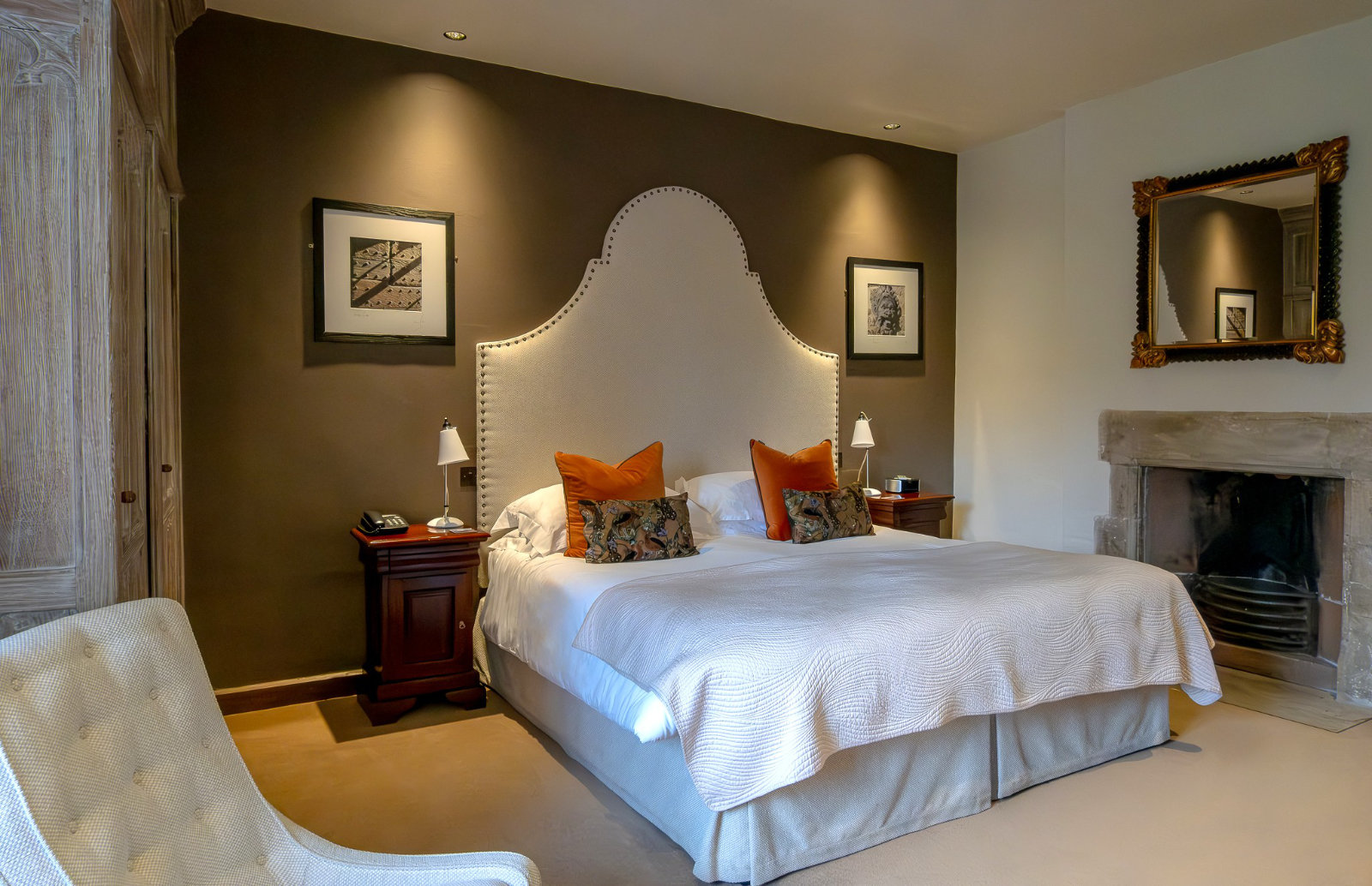 A Maiden's Tower Deluxe Double Bedroom at Leeds Castle