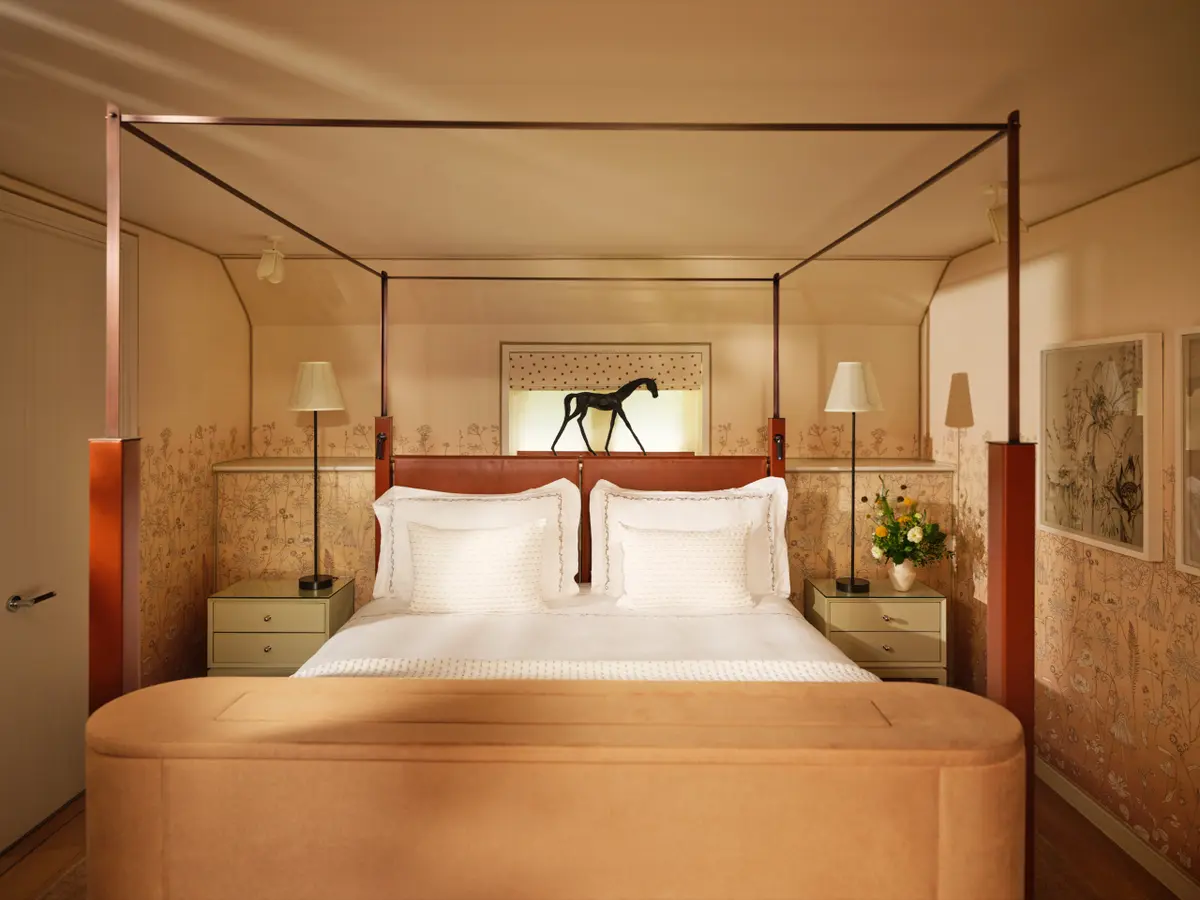 A Four-Poster Room