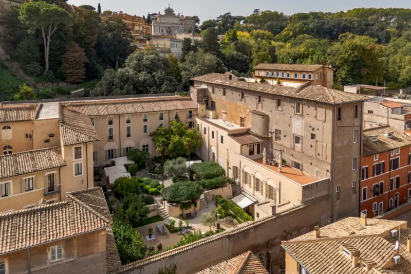 Donna Camilla Savelli Hotel: A Baroque Convent Wedding in Trastevere, Rome