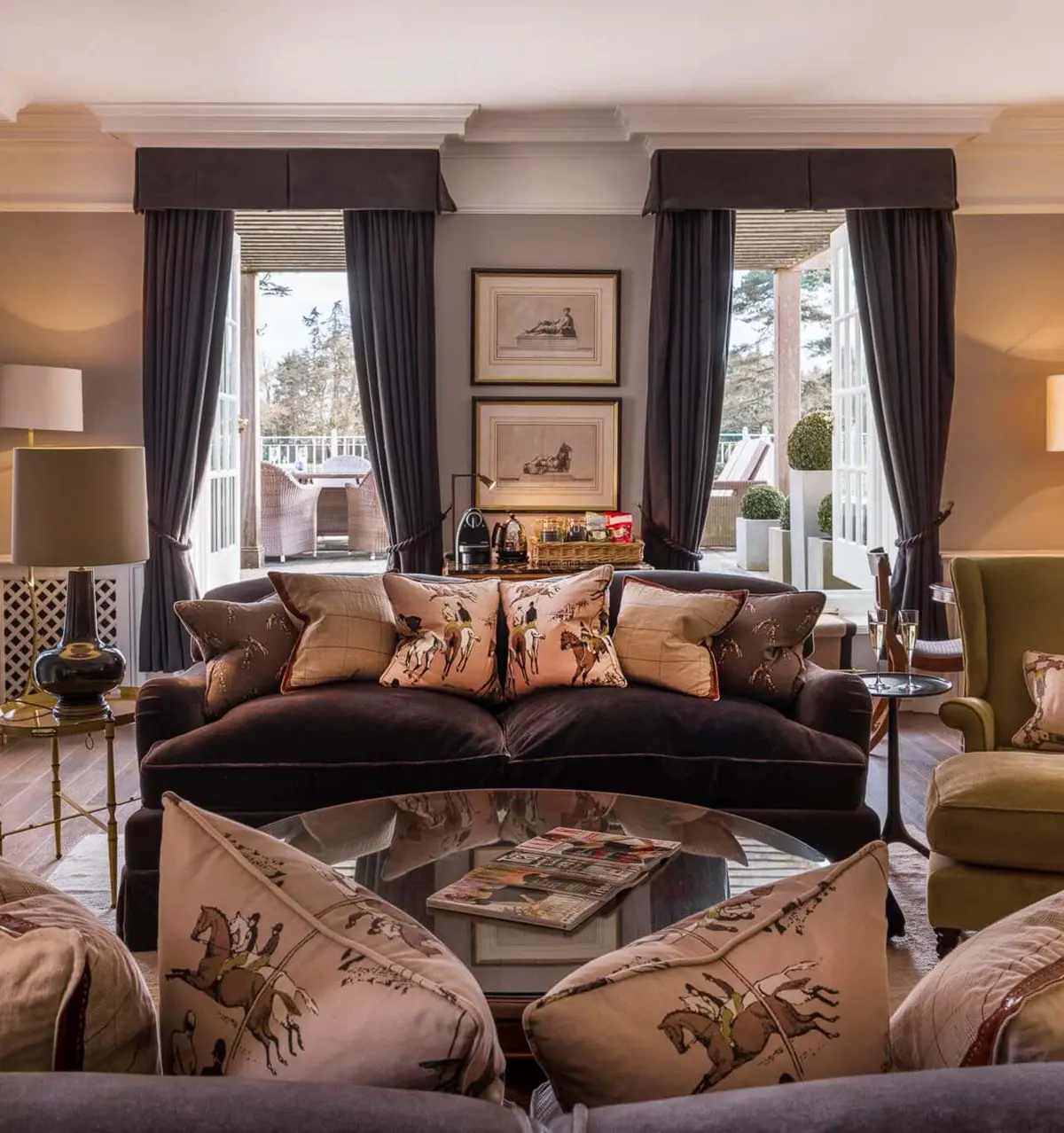 Rooms & Named Suites