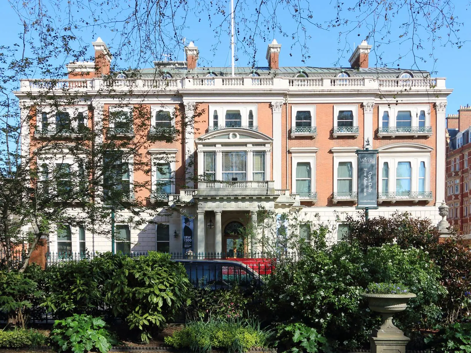 A Townhouse That Became a Museum.