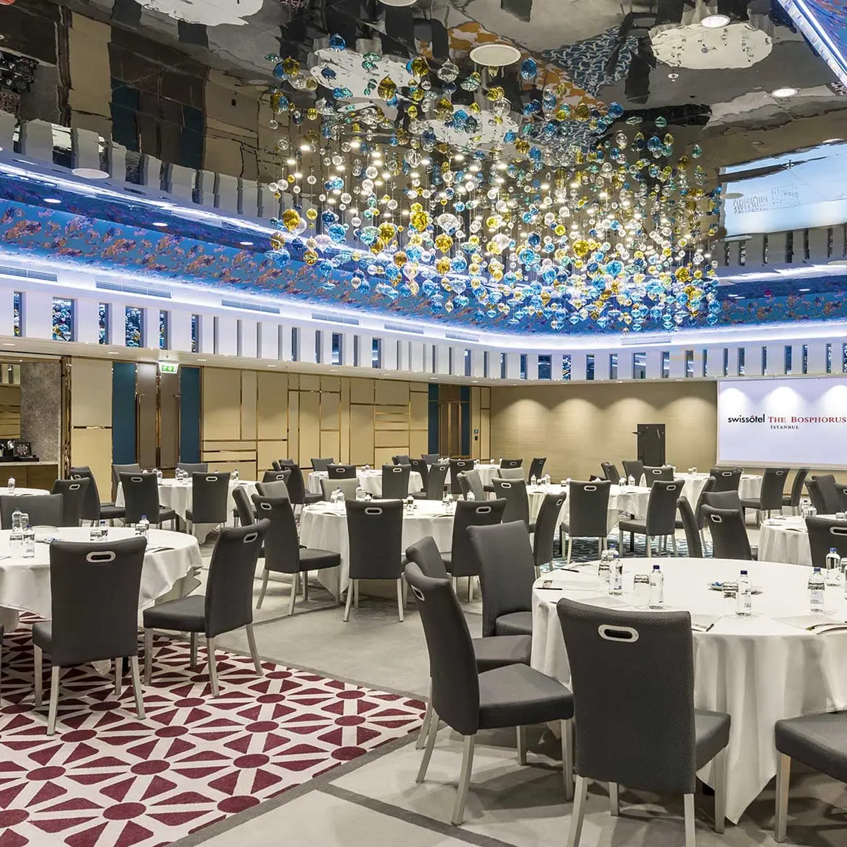 The Fuji Ballroom dressed for a wedding banquet, round tables under chandeliers, Swissotel The Bosphorus, Istanbul, Istanbul, Turkey