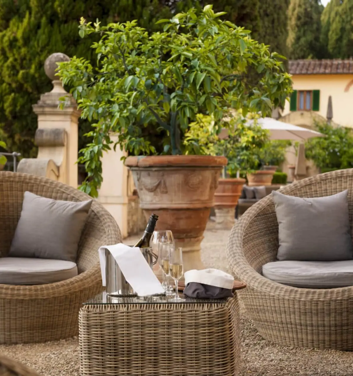 Aperitivi with Florence views at La Limonaia, Villa Agape