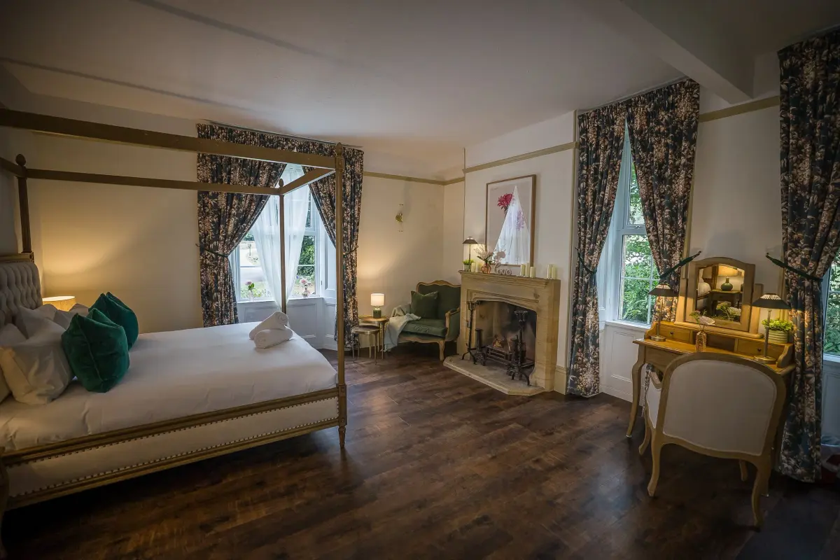 The Bridal Suite