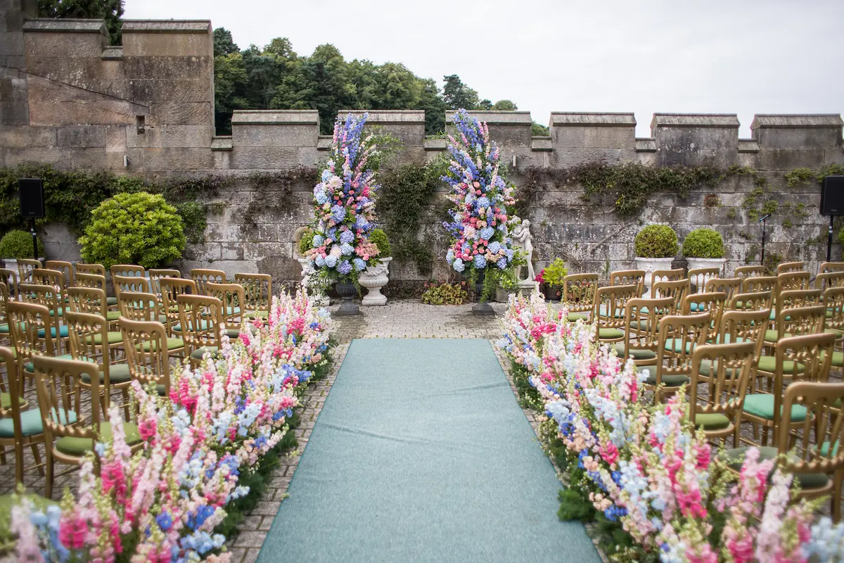 The Courtyard & Lawn