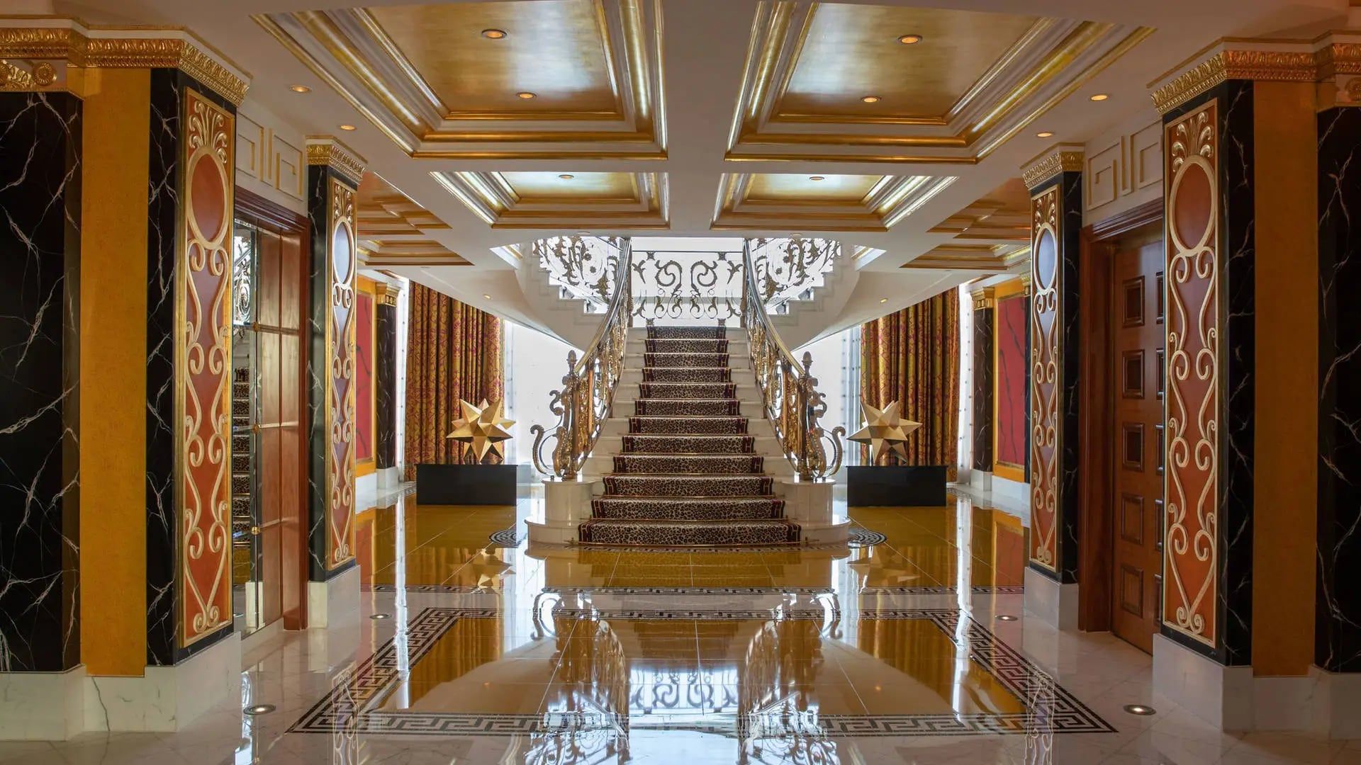 The Gold Atrium Lobby, Burj Al Arab Jumeirah, Dubai, United Arab Emirates