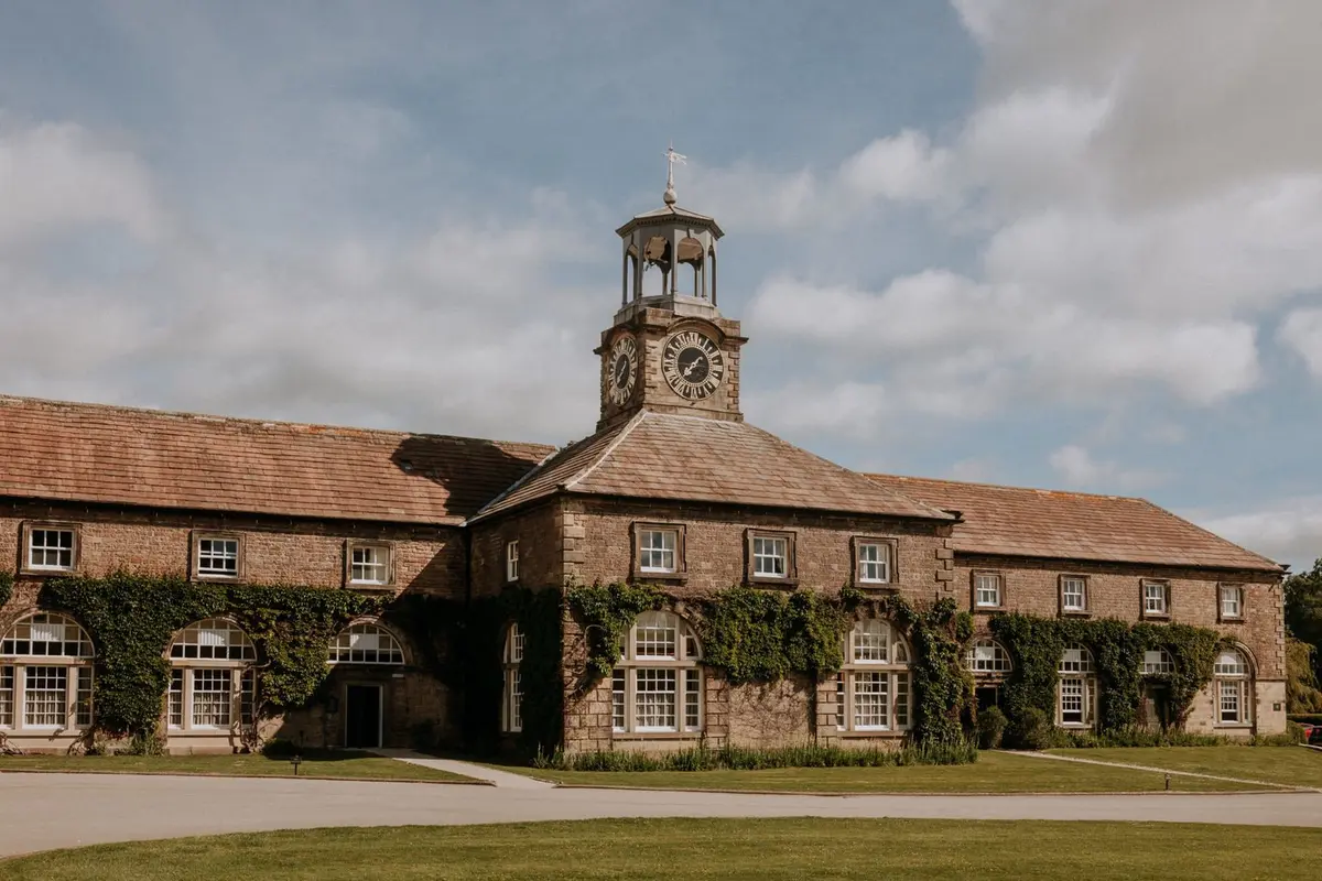 Castle Rooms & Suites