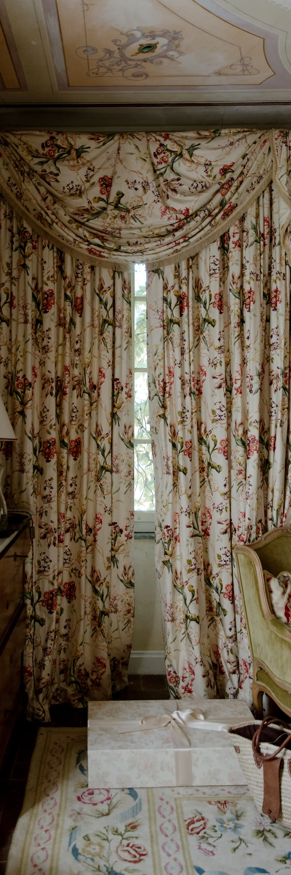 Sitting Rooms & Suites