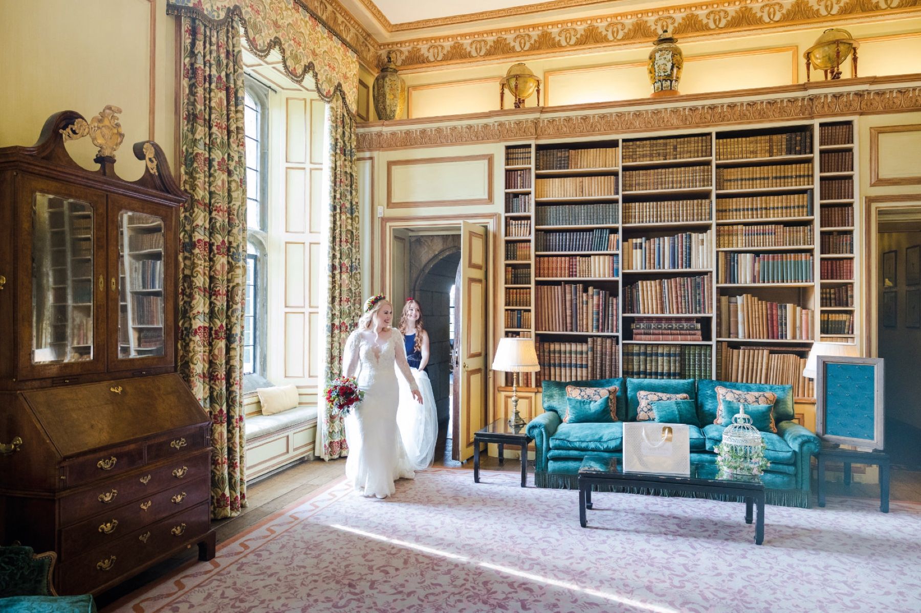 An Outdoor Ceremony on the Estate Lawns, Leeds Castle (Photo: Jeff Oliver)