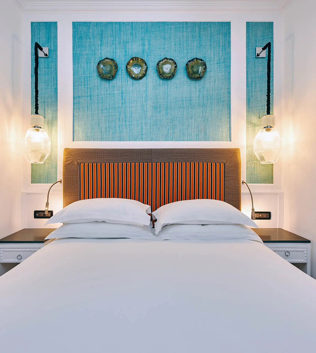 A Vietri-Coloured Room