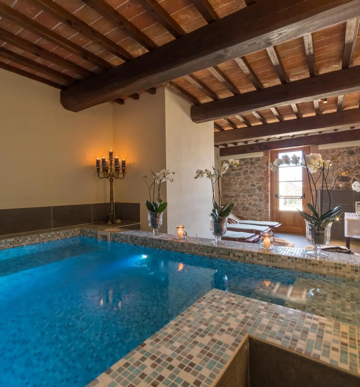 The indoor hydrotherapy pool, L'Eremo del Benessere spa, Relais La Costa