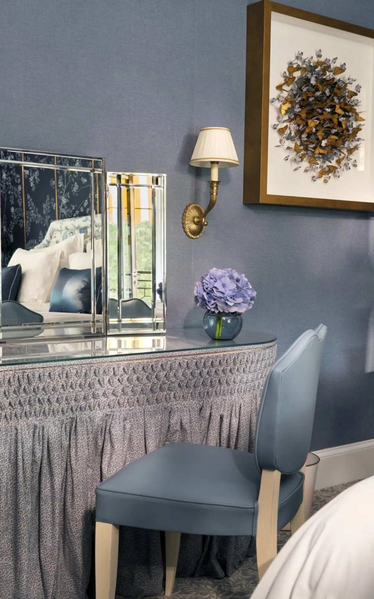 The Hyde Park Suite, overlooking the park