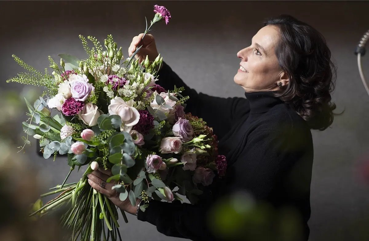Maria Luisa Rocchi at work on a bridal bouquet, her Rome studio, Maria Luisa Rocchi Flowers, Rome, Italy