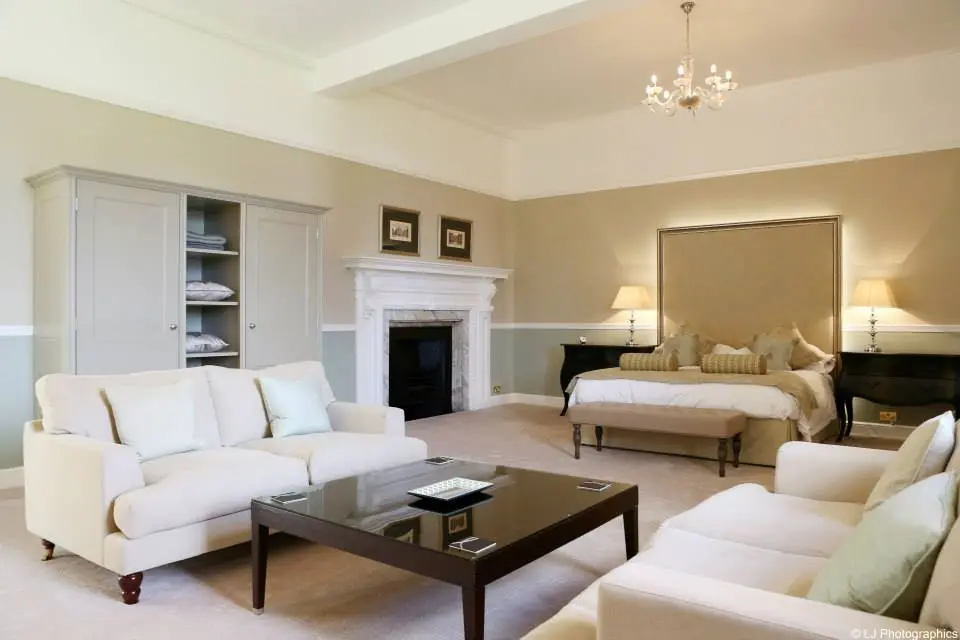 The Honeymoon & Executive Suites