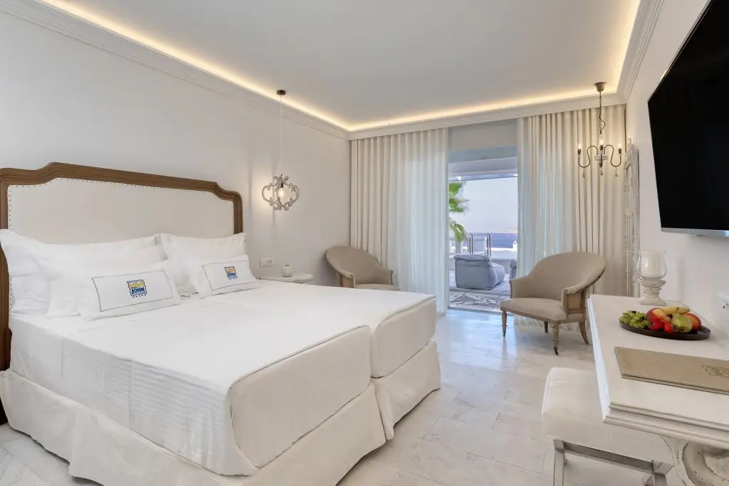 Signature Two-Bedroom Suite with Private Pool