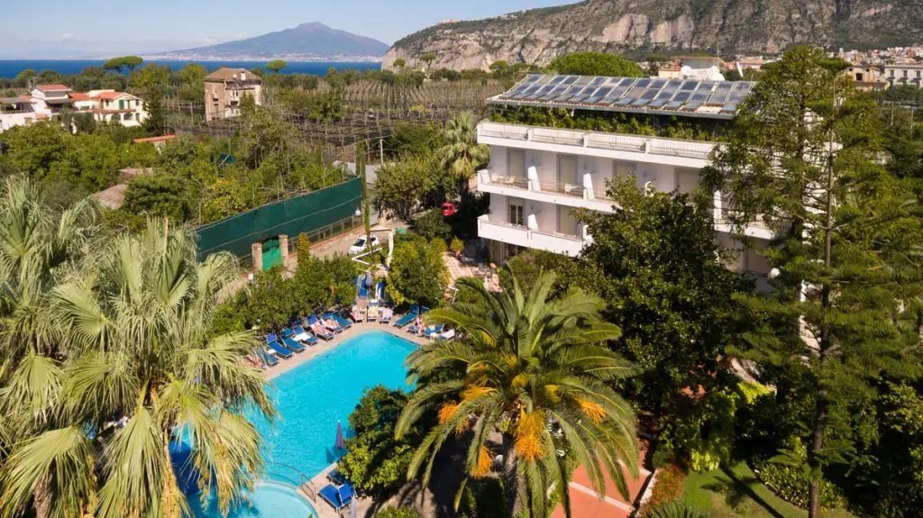 Hotel Alpha