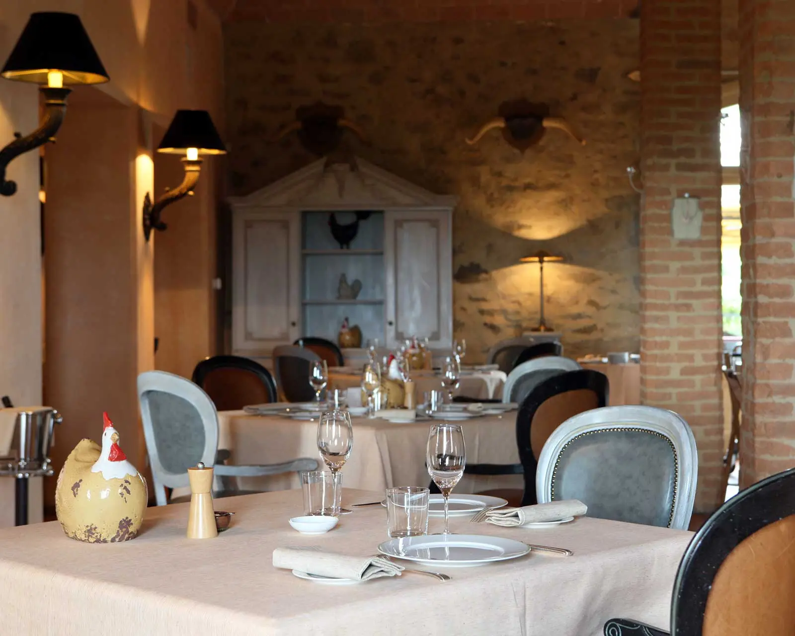 A Starred Maremma Table.
