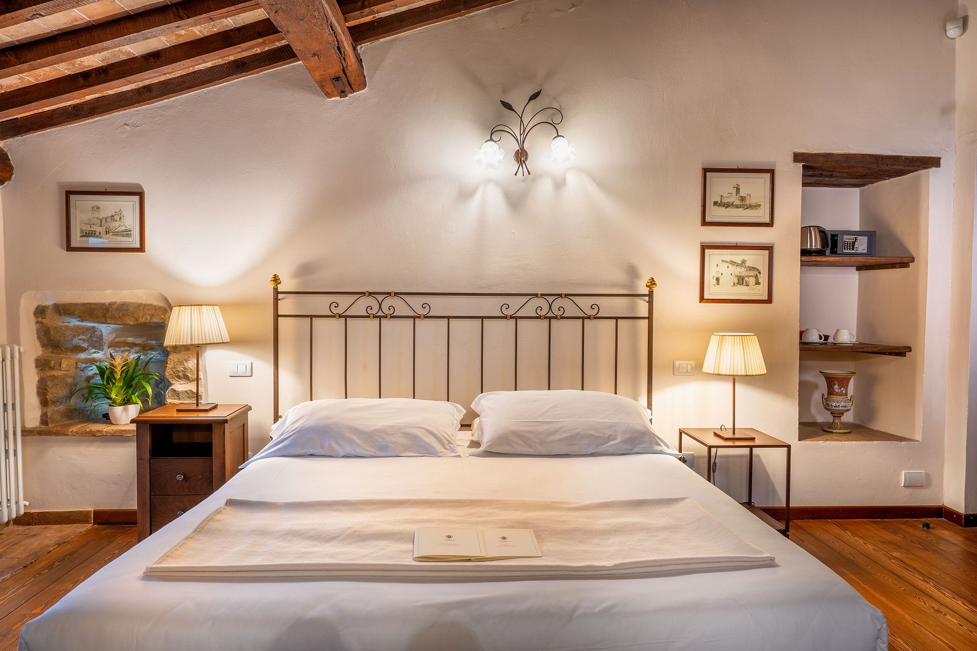 La Primula Suite