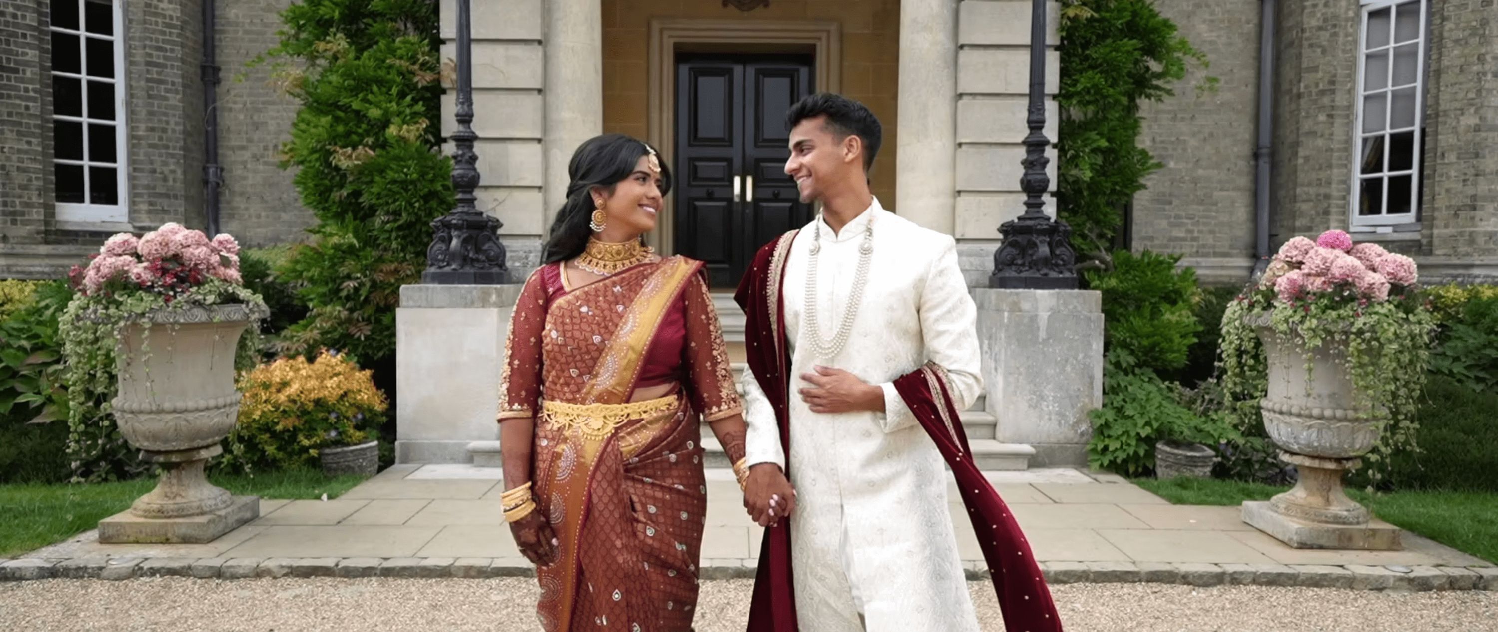The couple, arriving at the estate