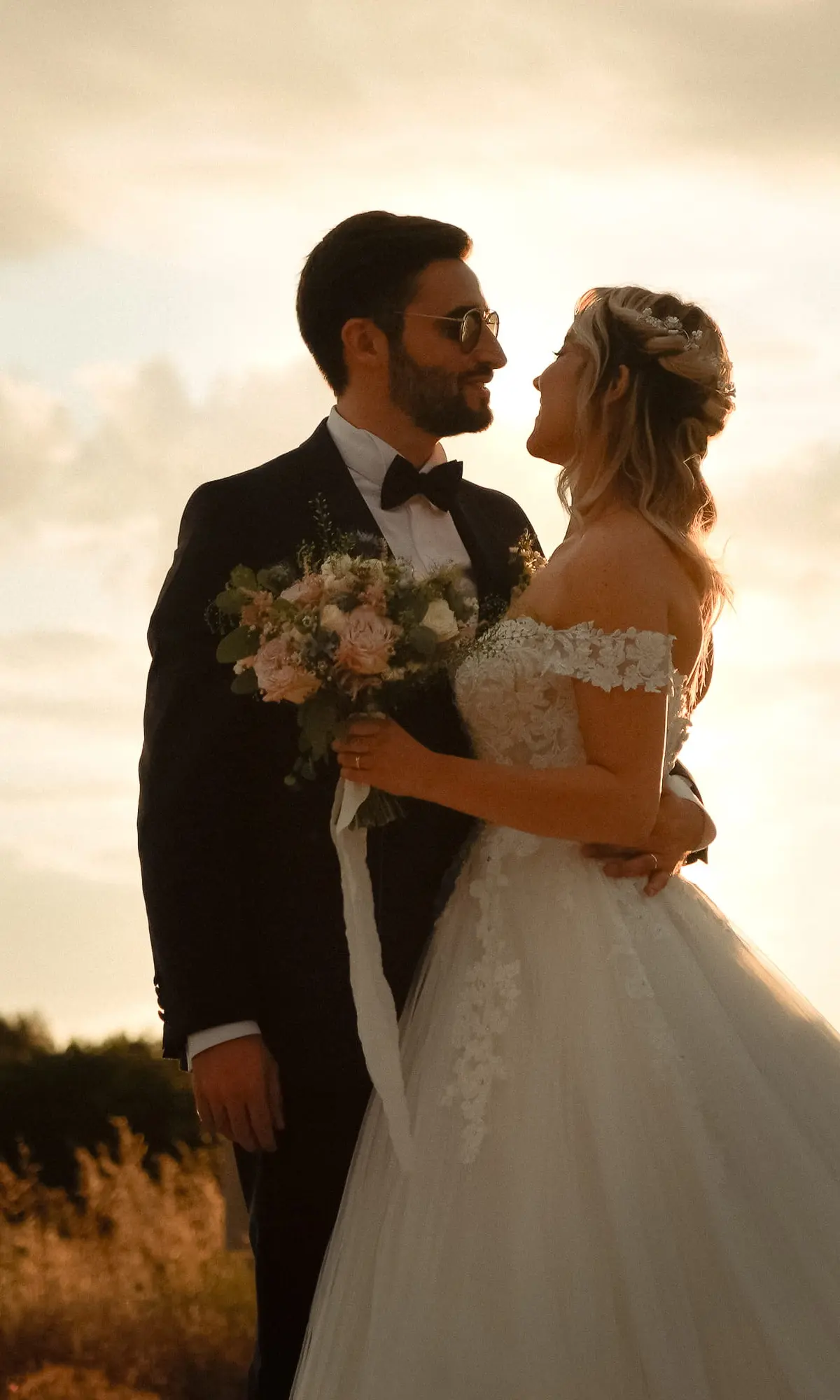 A couple at golden hour, Giuseppe Suma Weddings, Ceglie Messapica, Italy