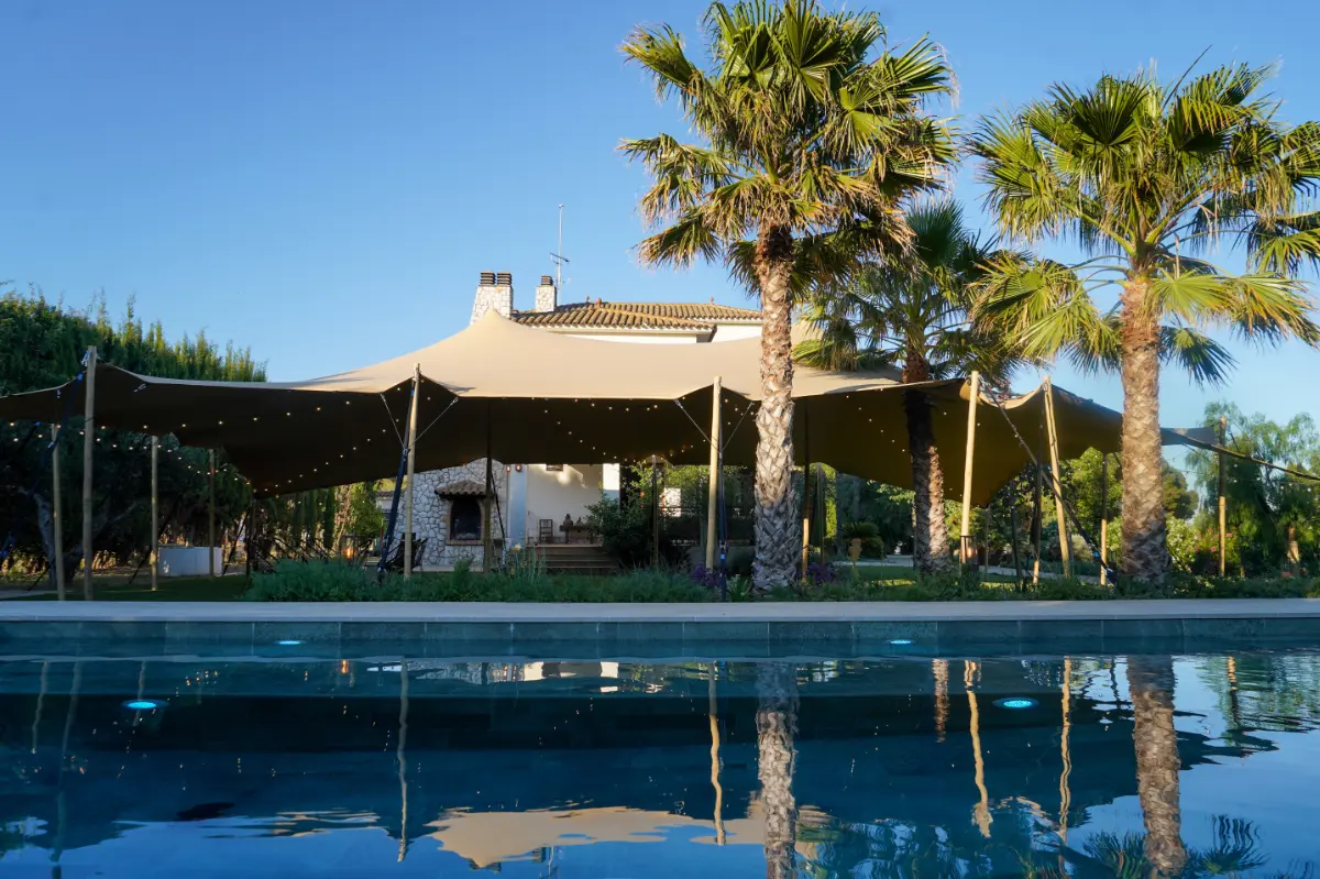 Pool and stretch tent at Finca La Concertista