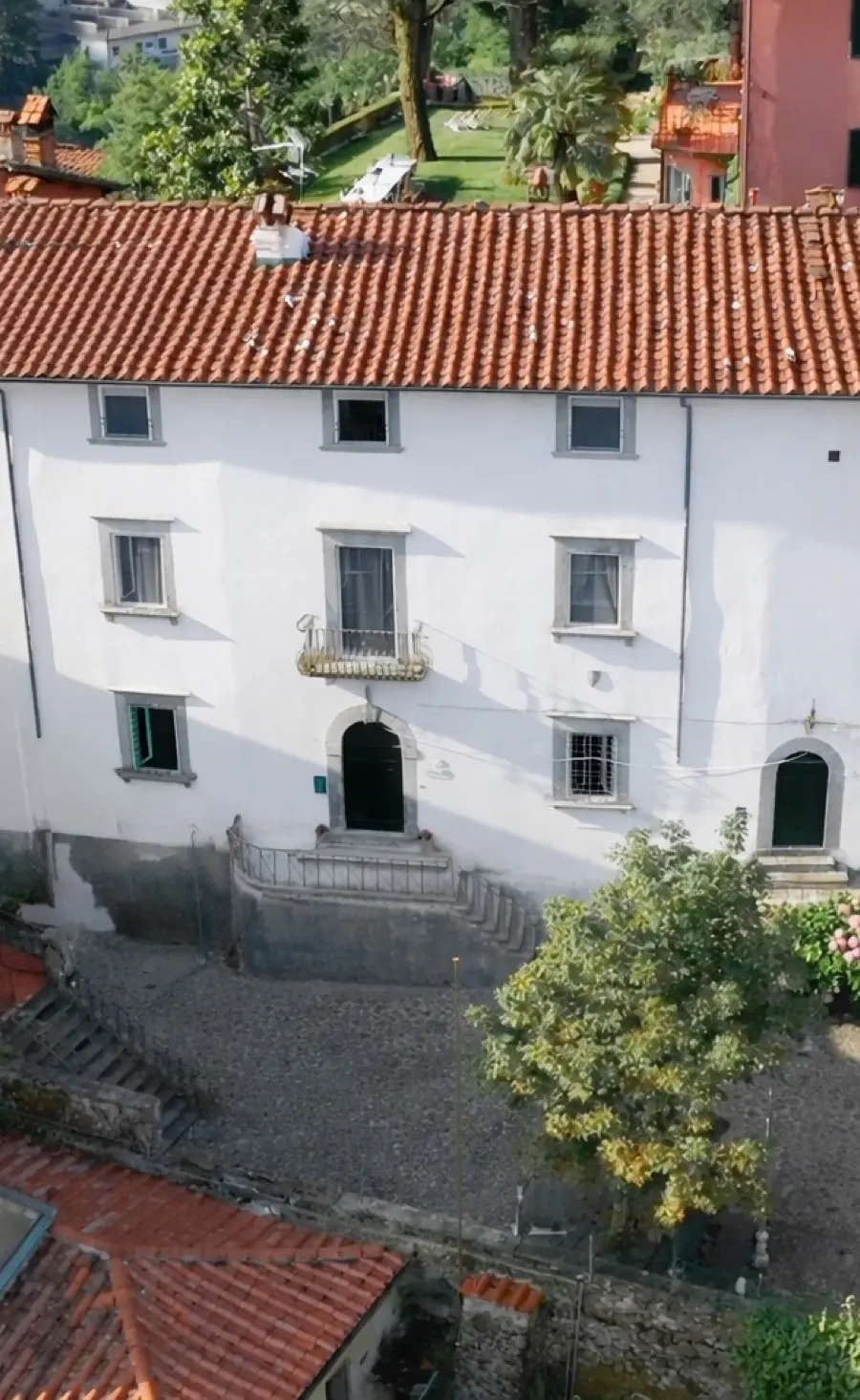 Burlamacchi Villas in Tuscany
