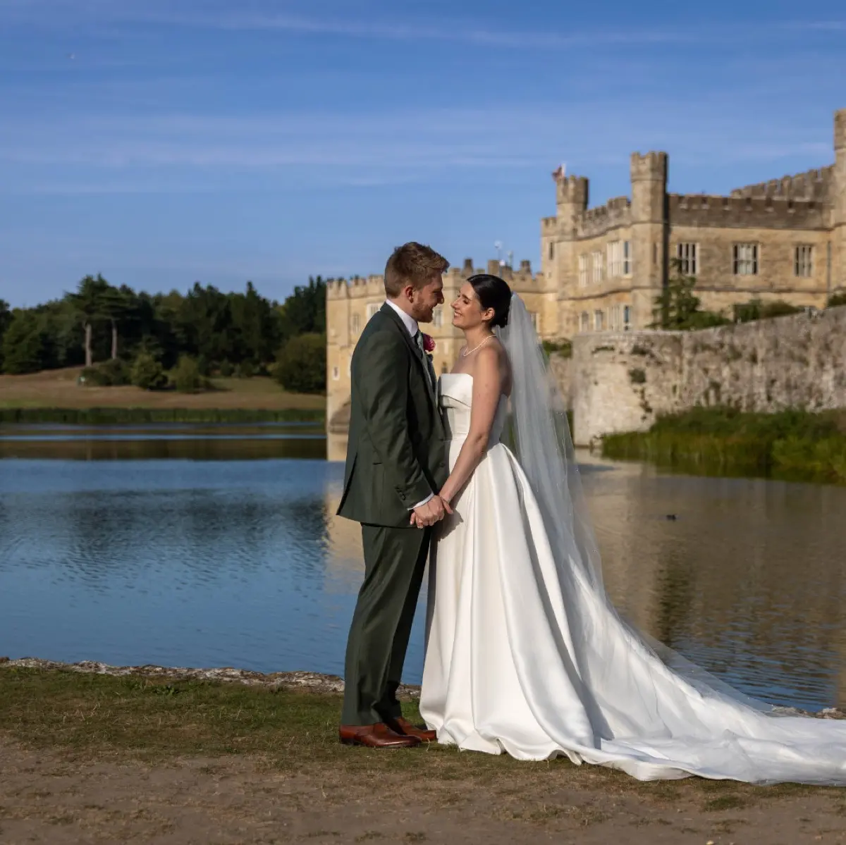 Leeds Castle at sunset, a couple in silhouette