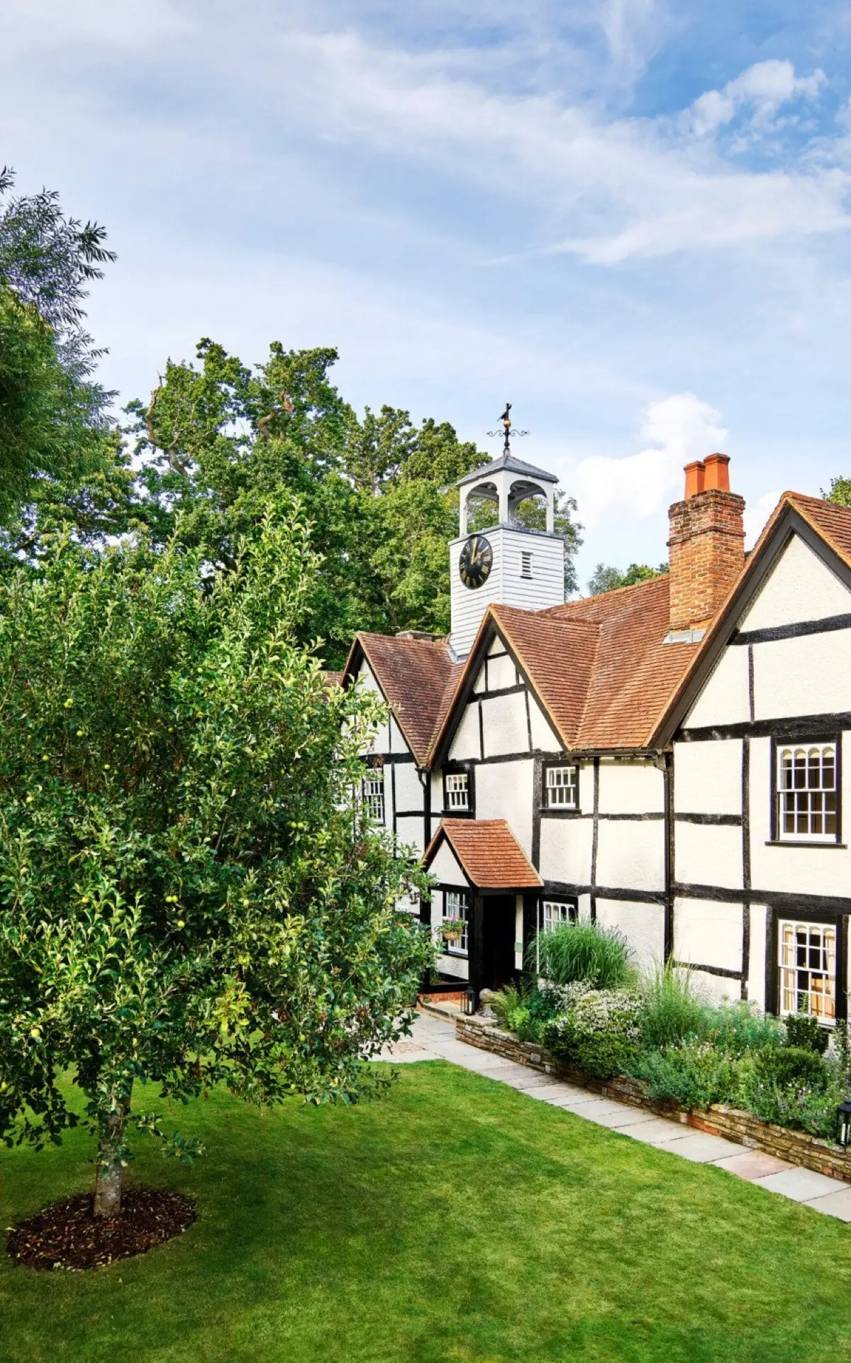 Rooms & Cottages