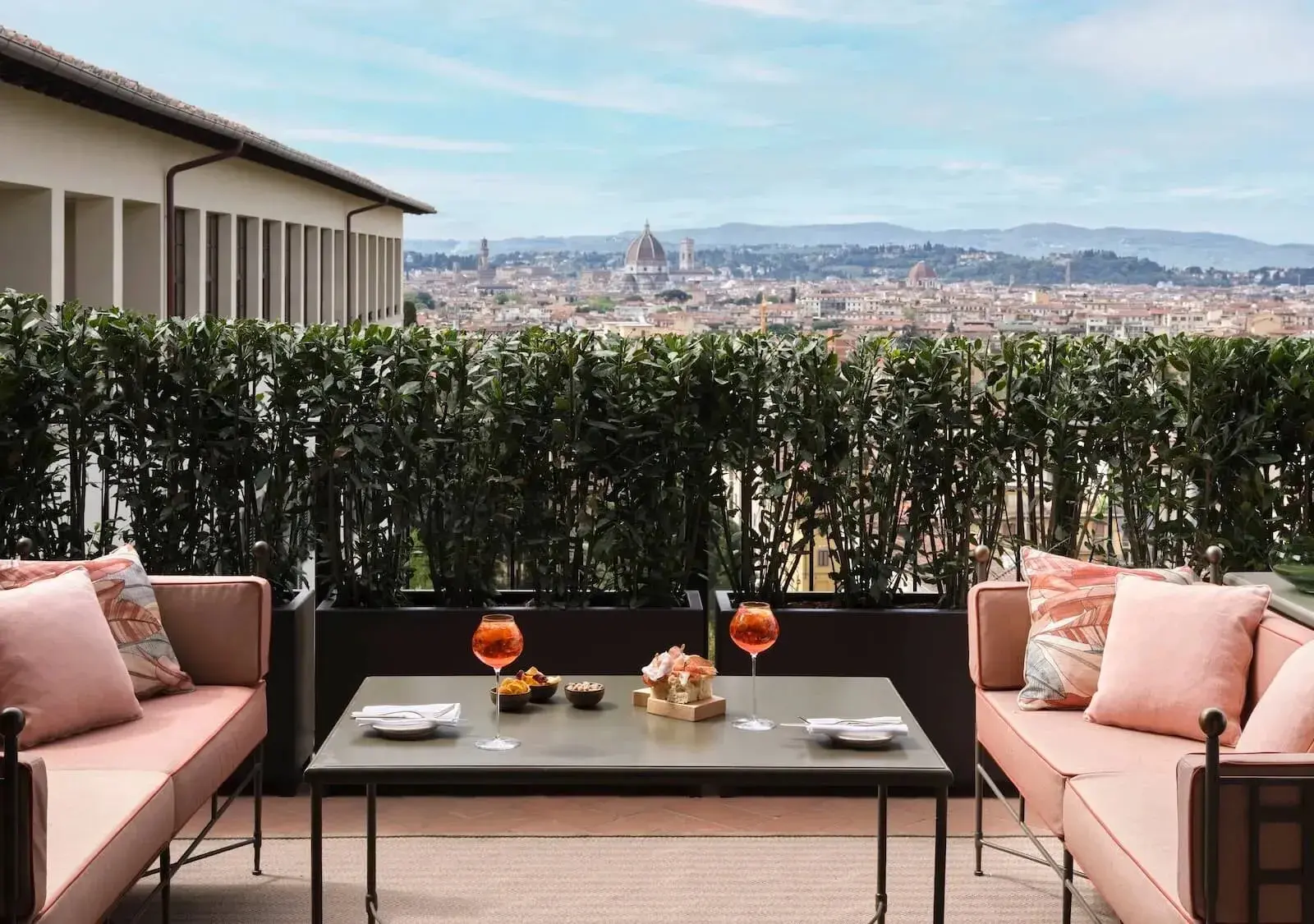Vows Above Florence, A Feast in the Theatre.
