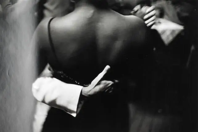 Her bare back against his sleeve, dancing close, Mauro Pozzer Photography, Vicenza, Italy