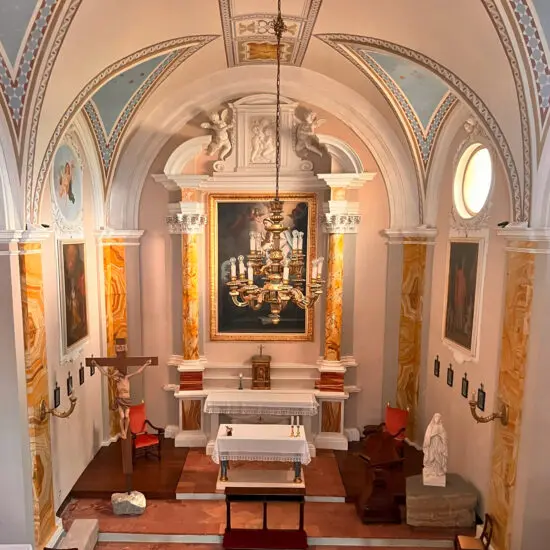Chiesa Sant'Antonio Abate interior, vaulted nave and frescoed altar