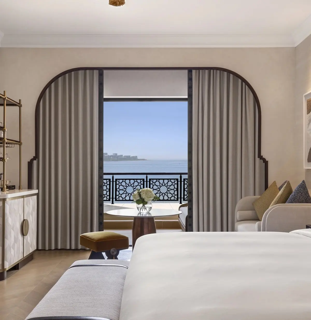 Rooms and Suites